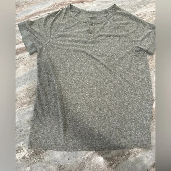 Mossimo Target Men’s short sleeve shirt with buttons and pocket size large - Picture 1 of 4